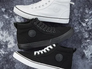 Men's High-Top Canvas Sneakers Slip-On Lace-Up Casual All-Black Basic Skate Shoes for Students Flat Sole Comfortable Sport Shoes